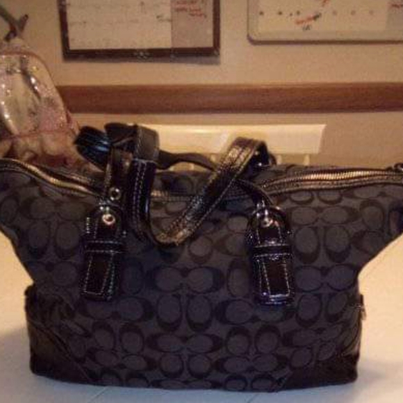 18 inch Coach purse and matching wallet - Picture 6 of 8